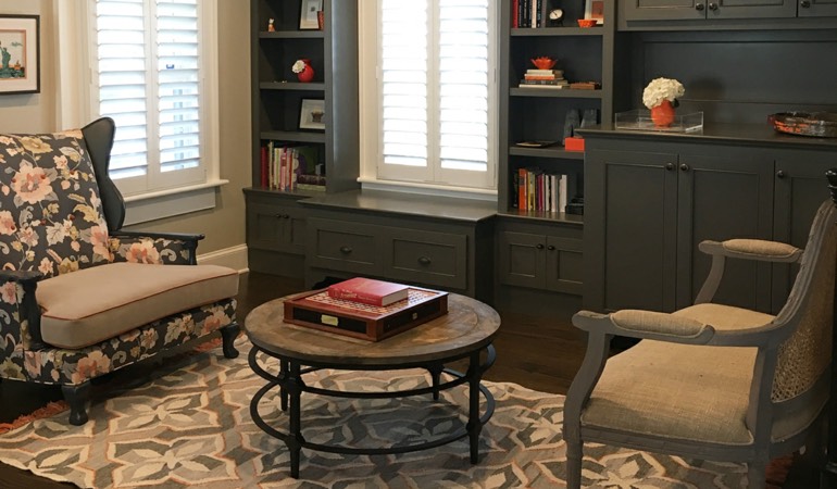 Give your rooms a whole new look and feel by simply moving around the furniture. Sitting area with a desk and chair